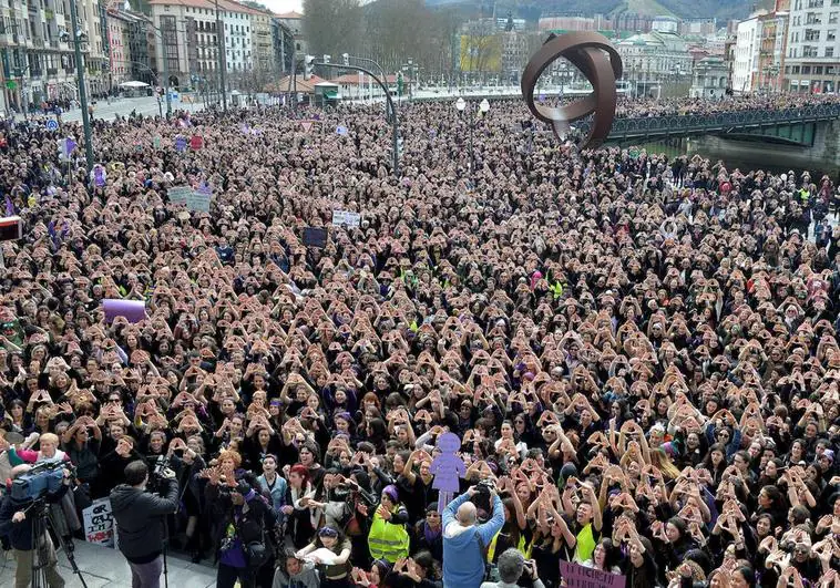 La huelga feminista complicará los accesos a Bilbao este jueves desde primera hora de la mañana